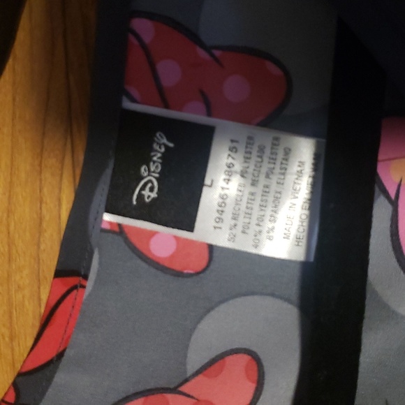 Minnie mouse scrub uniform - Picture 3 of 4